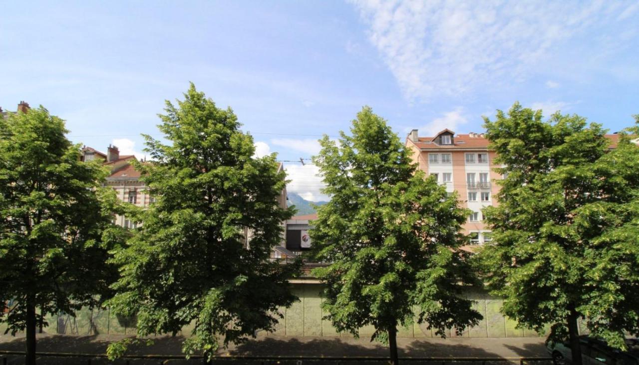 Le Petit Versailles - Appartement Centre เกรอน็อบล์ ภายนอก รูปภาพ